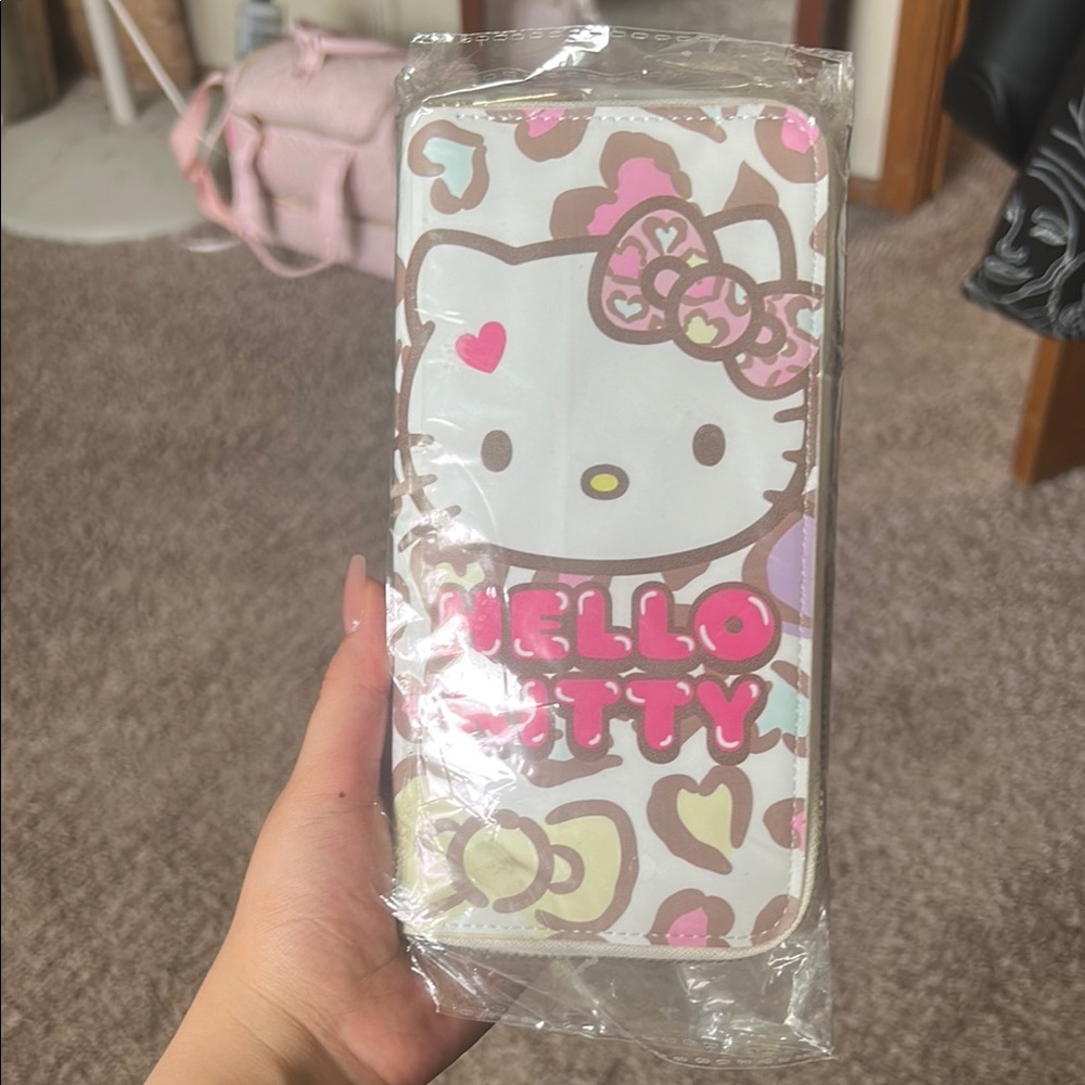 Hello Kitty Pink and White wallet